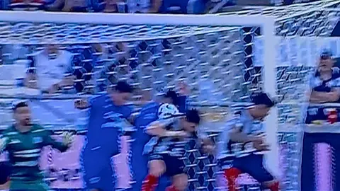 La jugada bien marcada en el Monterrey vs Cruz Azul l CAPTURA