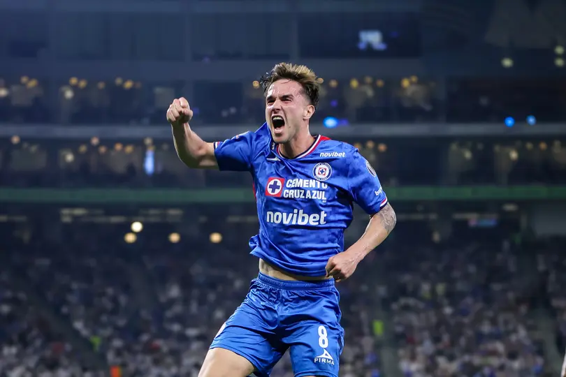 Agustín Palavecino, de Cruz Azul, en festejo de gol ante Rayados de Monterrey | IMAGO7