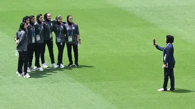 Selección Femenina de Irán se enfoca en la Copa Asiática pese a situación política de su país