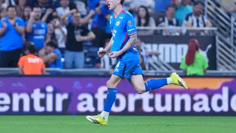 ¡Nuevo líder! Cruz Azul vence a Monterrey con gol incluido de Rotondi