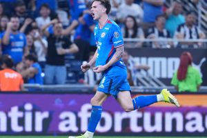 ¡Nuevo líder! Cruz Azul vence a Monterrey con gol incluido de Rotondi