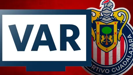 ¡VAR silencia al Akron! Polémico gol anulado a Chivas vs Tigres