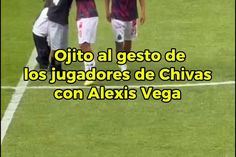 Antes De Empezar A Calentar, Los Jugadores De Chivas Se Acercaron Para Saludar a Alexis Vega