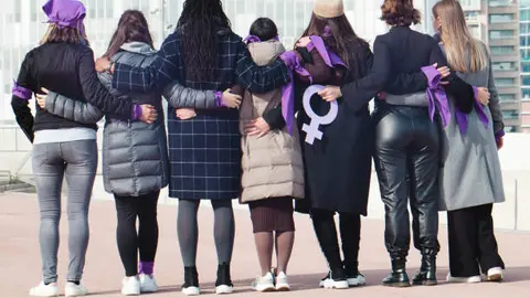 Cada año, millones de mujeres participan en marchas y actividades para exigir igualdad de derechos./ Pixabay