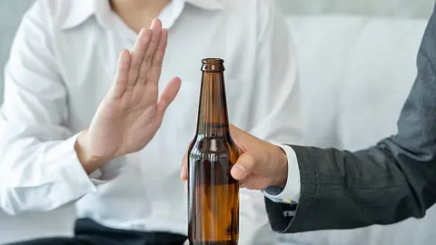 Restaurantes y establecimientos con licencia podrán vender alcohol únicamente para consumo dentro de sus instalaciones./ Pixabay