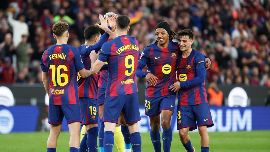 Jugadores de Barcelona en celebración de gol | AP