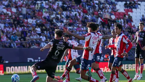 Sigue la disputa entre Atlético de San Luis y Puebla | MexSport