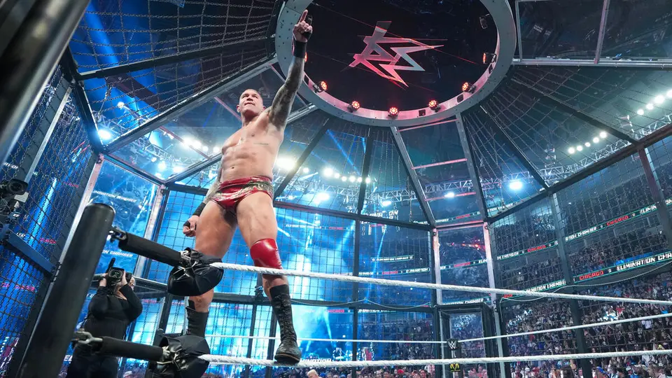 Randy Orton festeja dentro de la Cámara de la Eliminación en 2026 | wwe.com