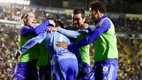 Ángel Correa en festejo con sus compañeros | GINA SÁNCHEZ