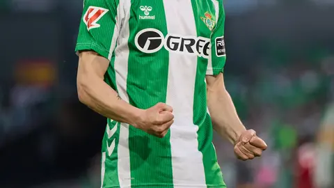 ¡Gol de Álvaro Fidalgo! Betis festejó el gol del mexicano a lo Piojo Herrera