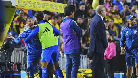 ¡Pelea entre Águilas y Tigres! Así fue el final del partido que América perdió por goleada