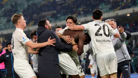 Napoli en festejo de Lukaku l AP