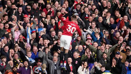 ¡Renacen! Manchester United derrotó al Crystal Palace y se coloca tercero en la Premier