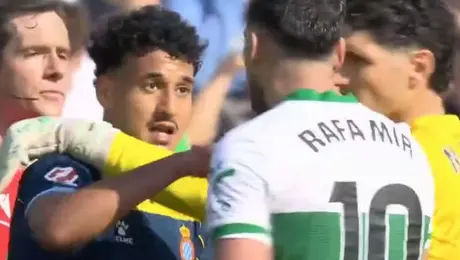¡Tensión por racismo! Activan protocolo antirracista en el Elche vs Espanyol