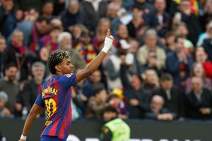 ¿A lo Real Madrid? FC Barcelona lanza par de posts y afición madrileña ‘enloquece’