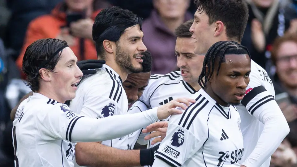 Raúl Jiménez celebra victoria de Fulham | X: @FulhamFC