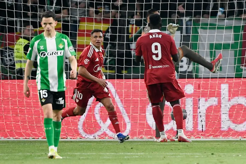 Alexis Sánchez celebra su gol ante Betis en el Gran Derbi de LaLiga | AFP