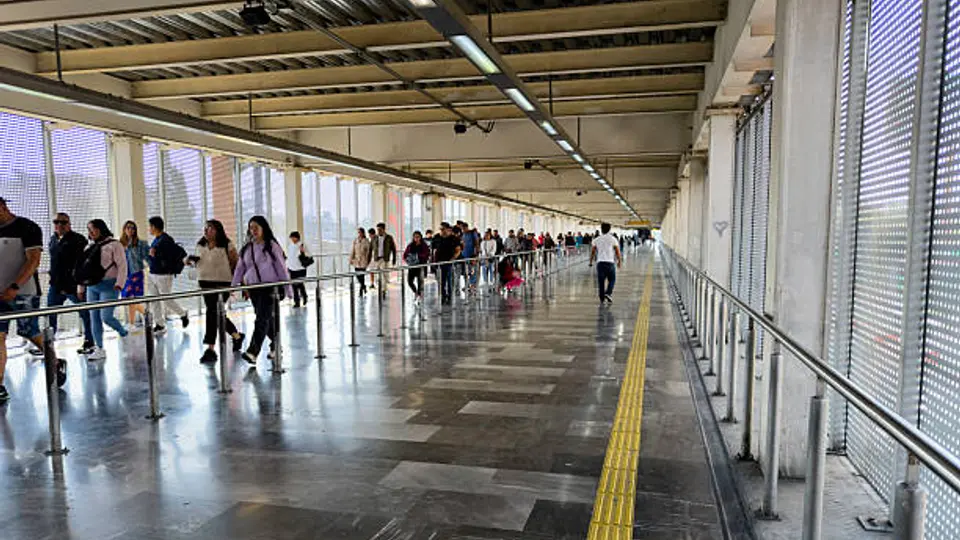 El sistema de transporte se adapta al periodo vacacional./ Pixabay
