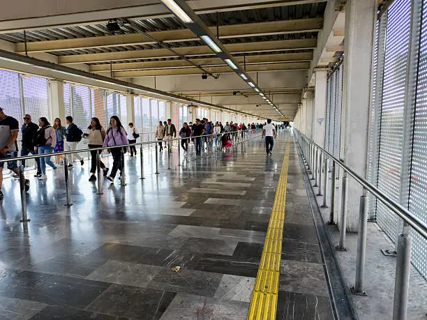 El sistema de transporte se adapta al periodo vacacional./ Pixabay
