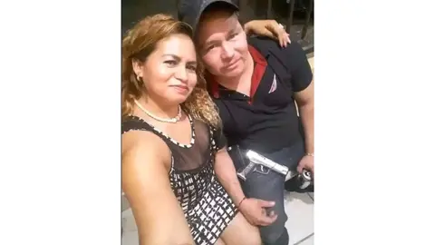 Ceci Flores recibió los restos de su hijo tras la confirmación de ADN, luego de años de búsqueda en Sonora. / X