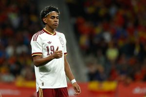 Lamine Yamal en el partido amistoso de España contra Egipto | AP