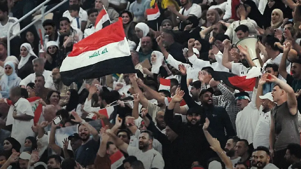 Estadounidense confronta a aficionados de Iraq previo al Mundial y amenaza con llamar a ICE
