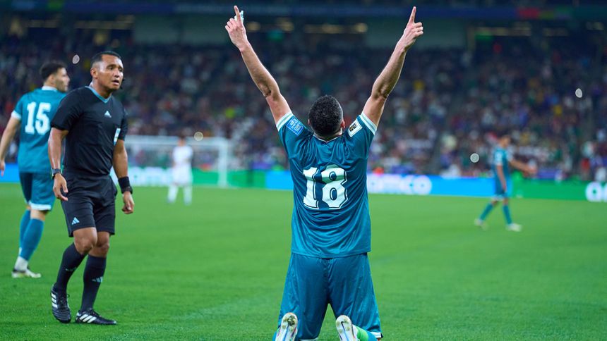 Aymen Hussein en celebración por su gol con Iraq ante Bolivia en el Repechaje Intercontinental | AP