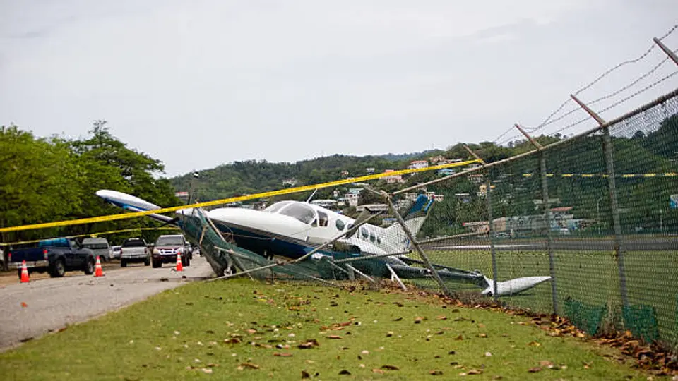 Equipos de rescate trabajan en la zona del siniestro luego del desplome del avión militar ruso en Crimea./ Pixabay