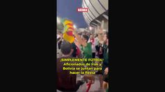 Aficionados De Irak Y Bolivia Amaron La Fiesta Antes De Entrar Al Estadio BBVA.