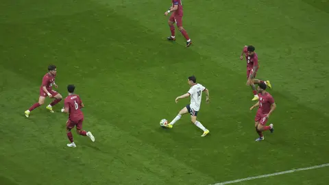 Álvaro Fidalgo marcando el juego de México ante Portugal l IMAGO 7