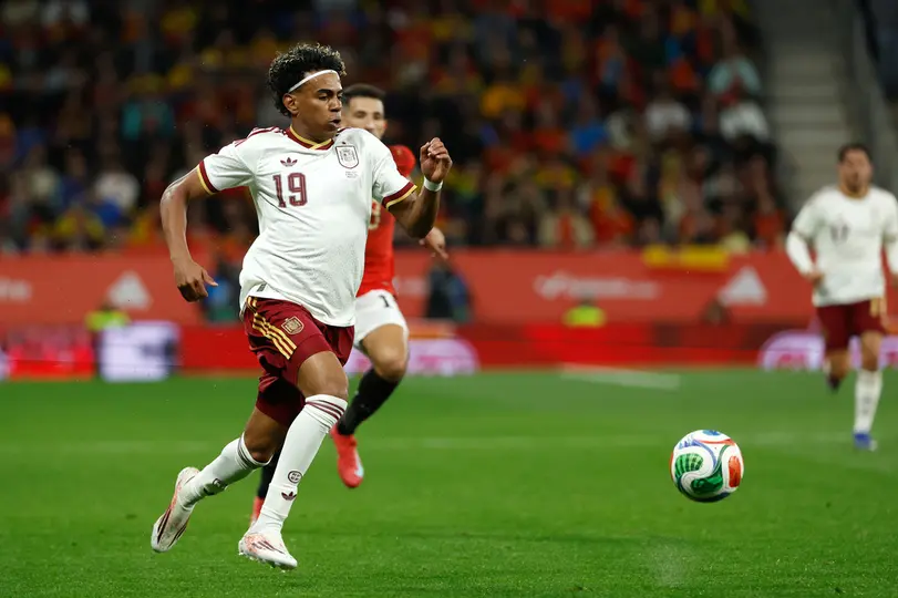 Lamine Yamal en el partido amistoso de España contra Egipto | AP