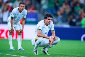 Jugadores de Bolivia en lamento tras la derrota contra Irak en el Repechaje del Mundial 2026 | MEXSPORT