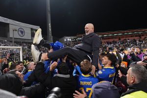 ¡Una completa fiesta! Así celebró Bosnia y Herzegovina su pase al Mundial 2026 ante Italia