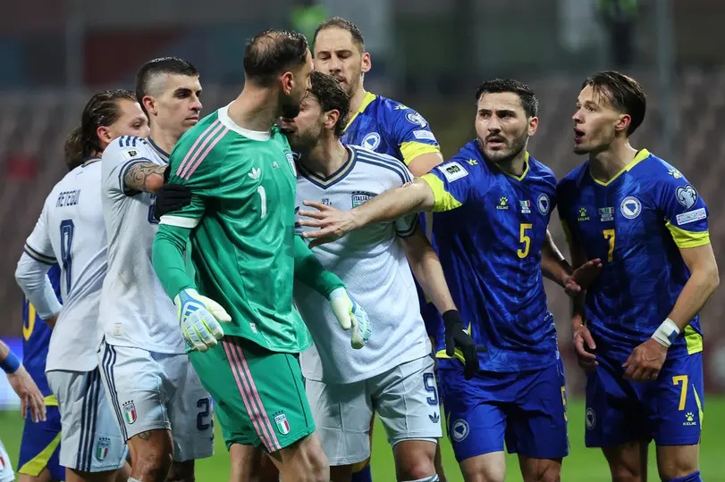 Donnarumma tuvo un altercado con los jugadores de Bosnia | AP
