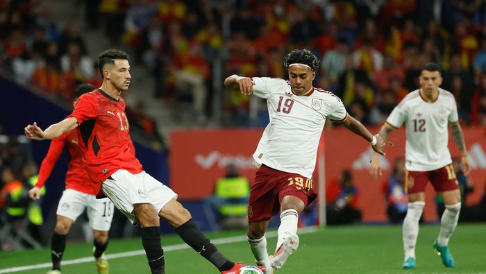 Lamine Yamal en el partido amistoso de España contra Egipto | AP