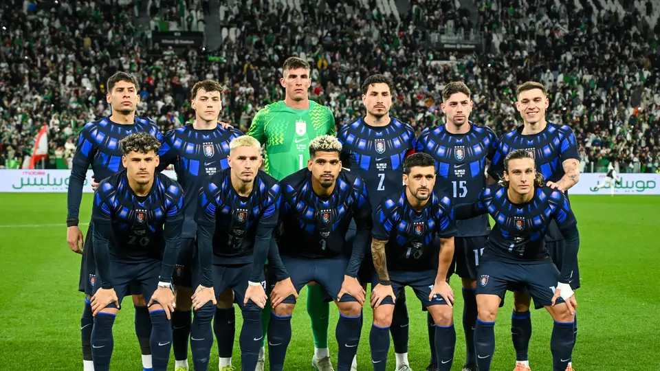 Selección de Uruguay ante de empezar el partido ante Argelia l AP