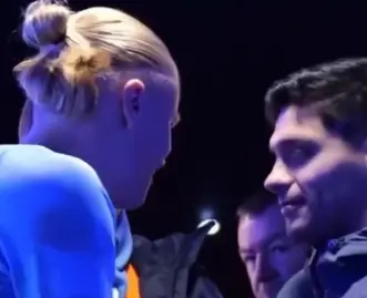 Momento íntimo de Haaland y Raúl Jiménez l CAPTURA