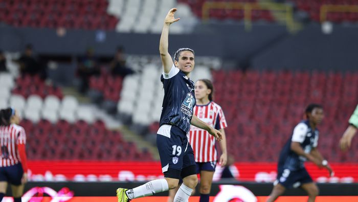 Andrea Pereira en celebración con Pachuca en el partido contra Chivas en el Clausura 2026 de la Liga MX Femenil | MEXSPORT