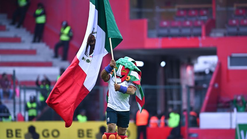 Mascota de la Selección Mexicana previo a un partido en el Estadio Nemesio Diez | MEXSPORT