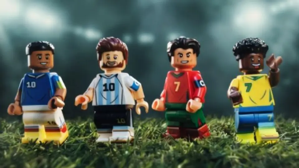 ¡Chulada! LEGO rompe el internet con Lionel Messi, Cristiano Ronaldo, Kylian Mbappé y Vinícius Jr. en versión mini