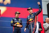Arremeten contra Red Bull por salida de Checo Pérez en 2025: "Con él, Verstappen hubiera ganado en 2025"