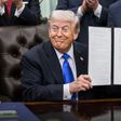 Donald Trump subiría aranceles de autos al 25%: esta sería la fecha de aplicación