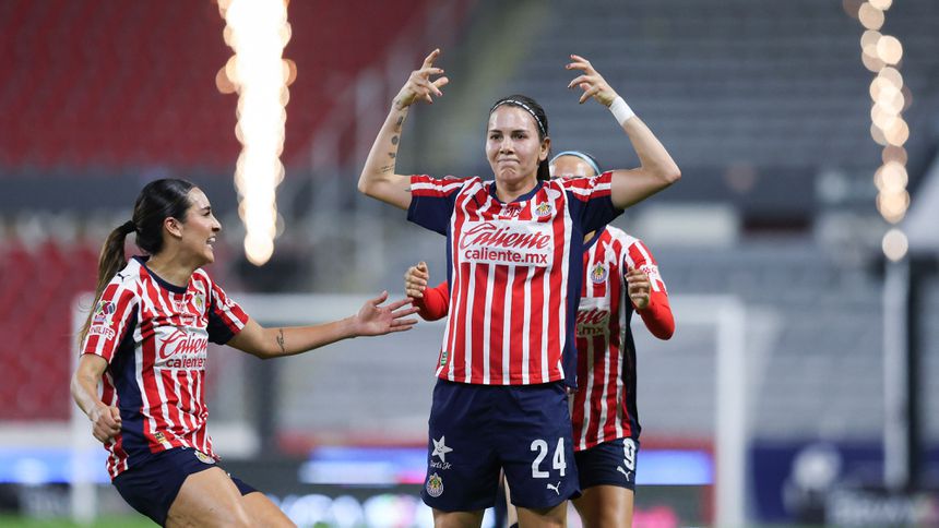 Alicia Cervantes en celebración con Chivas ante Pachuca en la Liguilla del Clausura 2026 de la Liga MX Femenil | MEXSPORT