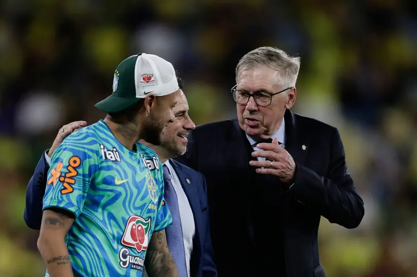 Neymar Jr. y Carlo Ancelotti, en Brasil| AP
