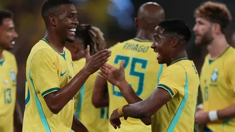 Festejo de los pentacampeones del mundo | AP
