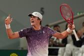 Joao Fonseca sigue haciendo historia en Roland Garros: tumba a Ruud y va a cuartos de final