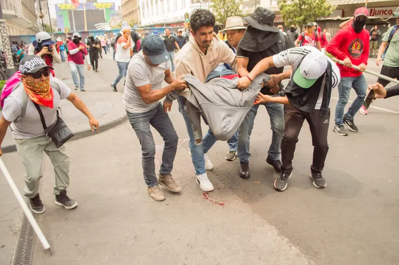 Las protestas se desarrollaron a pocos días del inicio del Mundial de Futbol 2026 en el Estadio Azteca./ X. @regeneracion_r