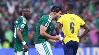 Contracrónica: Retumbó el Azteca... ¿Y si sí, México? Estamos encarrerados