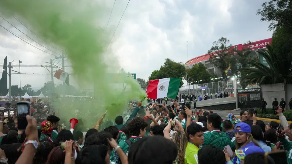 Así recibió la afición mexicana los camiones del Tri y de Ecuador | IMAGO7