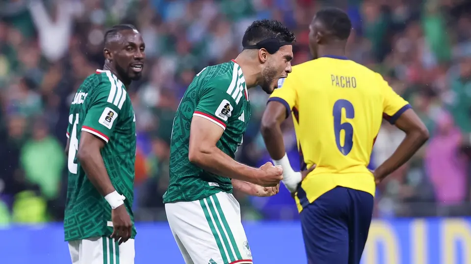 Raúl Jiménez en el México contra Ecuador en el Mundial 2026 | MIGUEL PONTÓN
